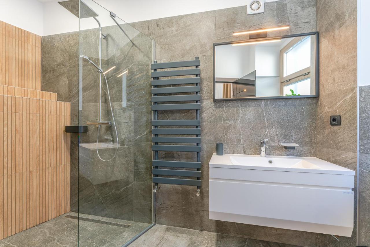 Premium Suites Postavarului Brasov Ngoại thất bức ảnh