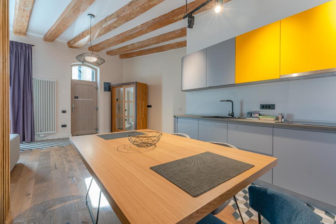 Premium Suites Postavarului Brasov Ngoại thất bức ảnh