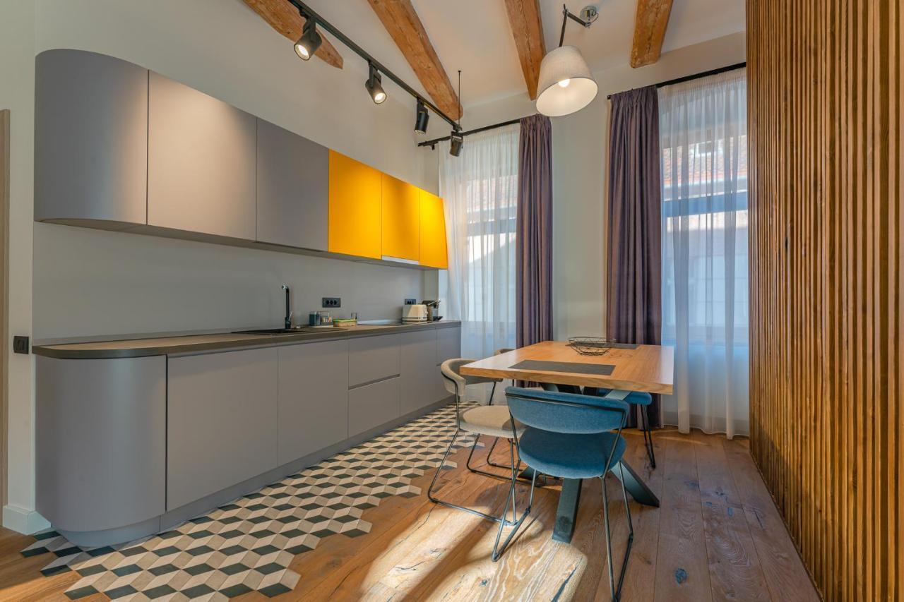 Premium Suites Postavarului Brasov Ngoại thất bức ảnh