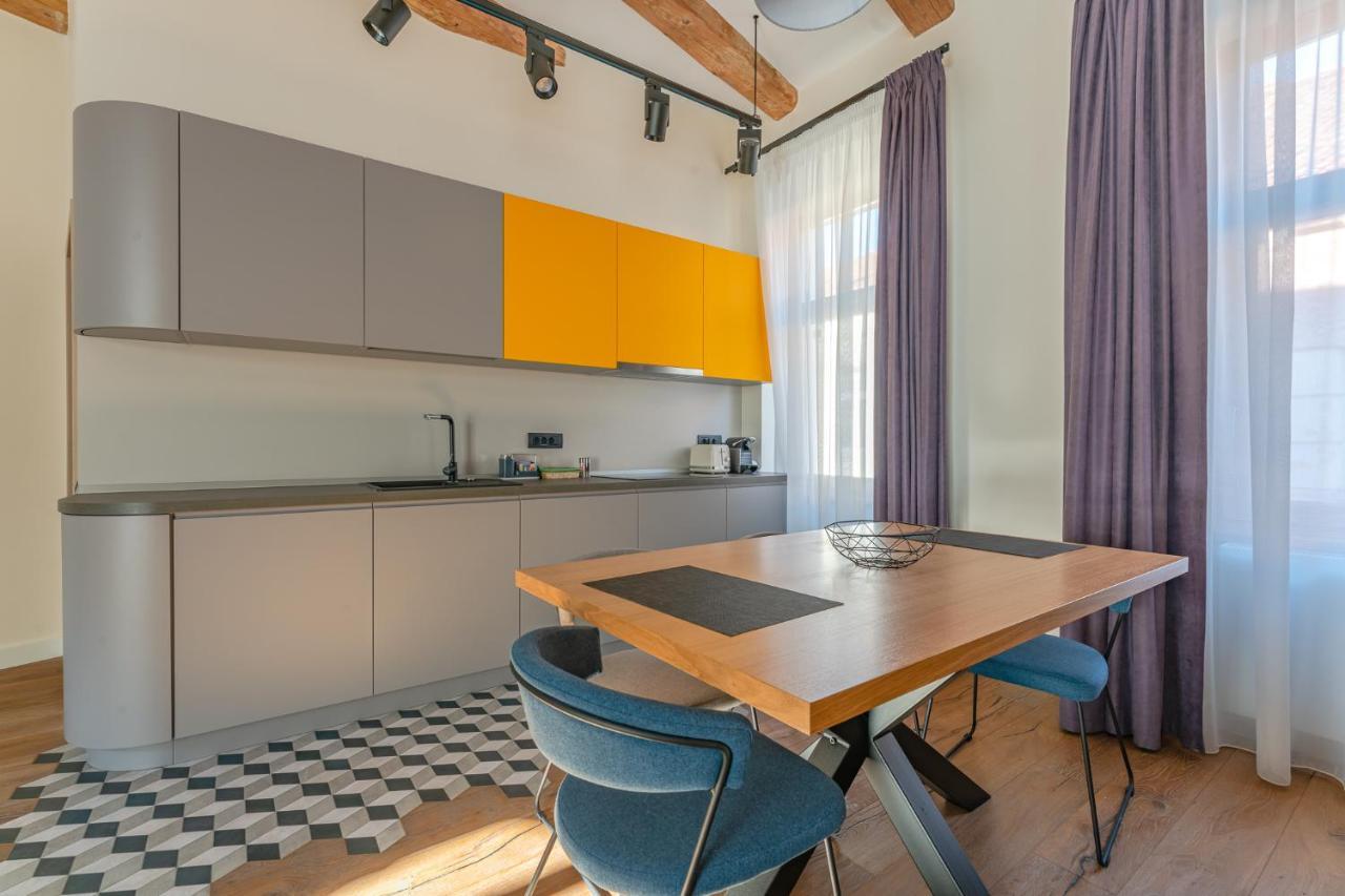 Premium Suites Postavarului Brasov Ngoại thất bức ảnh