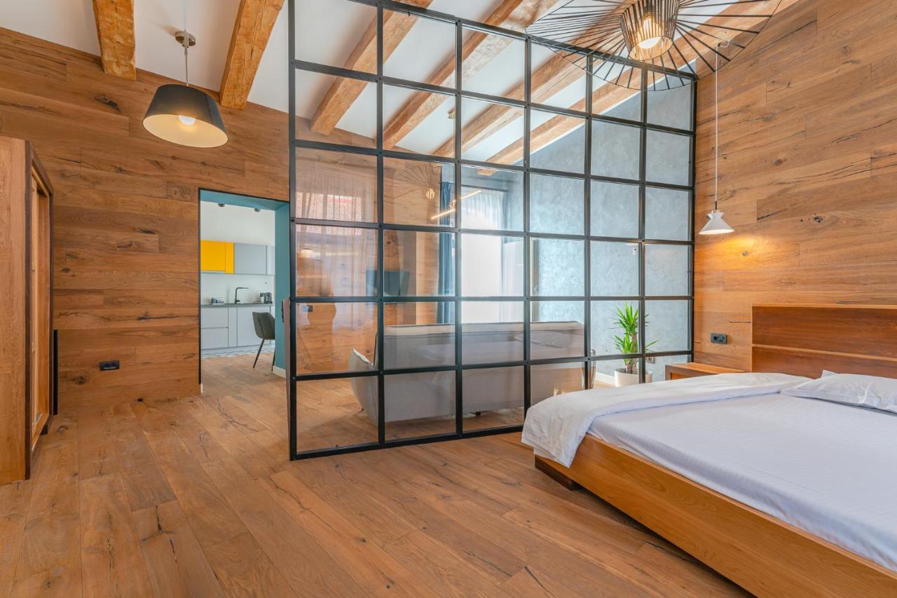 Premium Suites Postavarului Brasov Ngoại thất bức ảnh