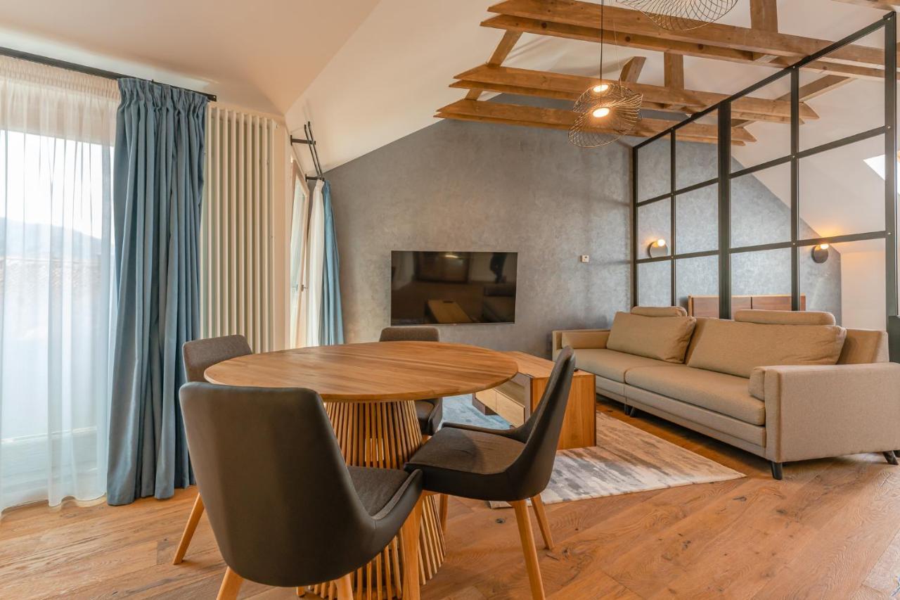 Premium Suites Postavarului Brasov Ngoại thất bức ảnh